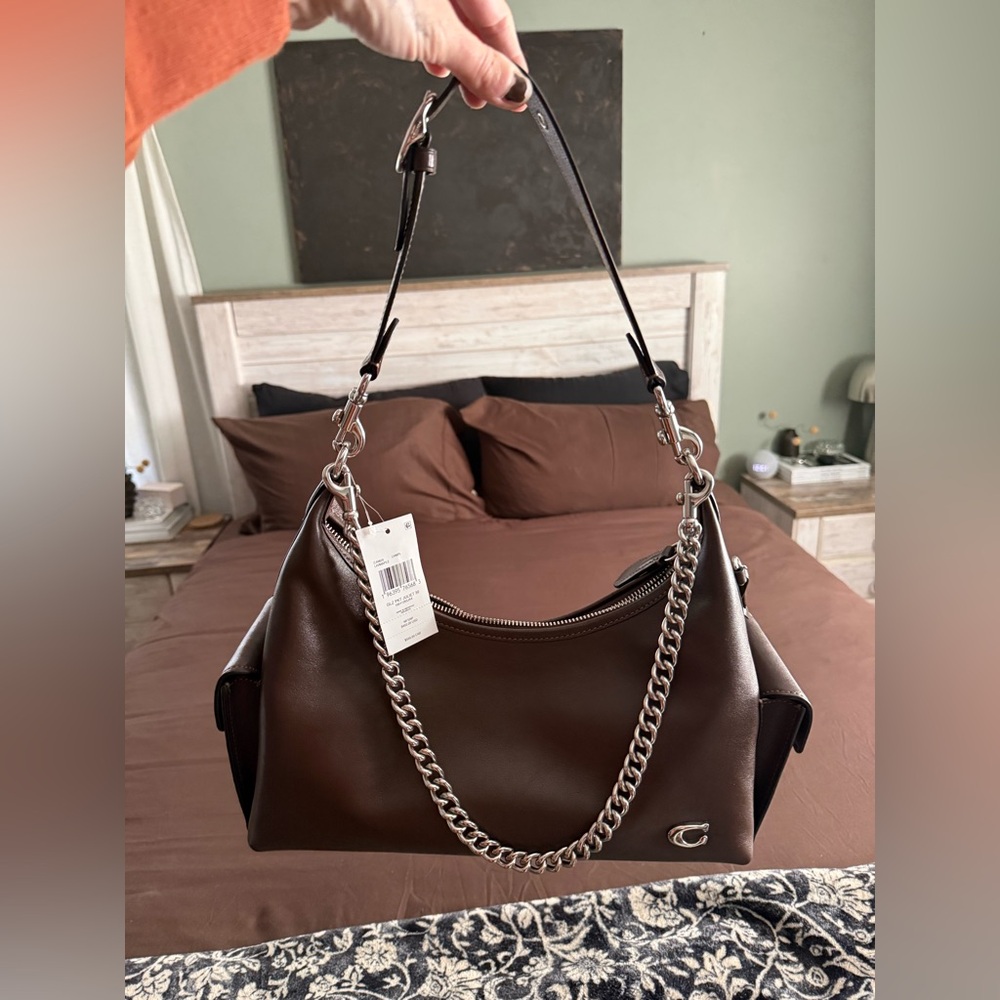 NWT Coach pocket Juliet 30 in maple with silver chain
